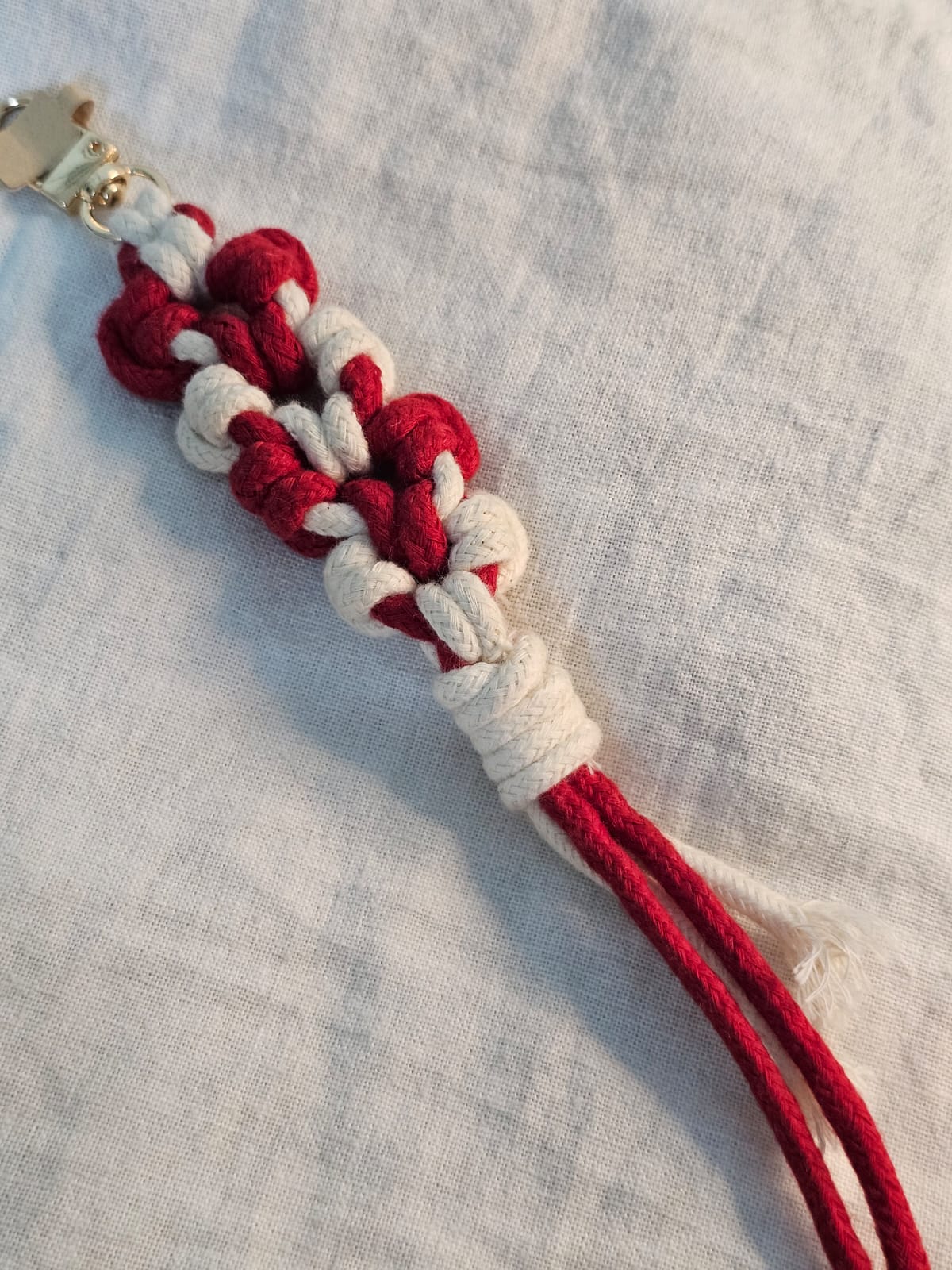 Handmade Macrame Heart Keychain | Boho Wristlet Keychain for Women | Cute Valentine Gift, Bag Charm, Car Key Holder, Cute Aesthetic Fashion Macrame Accessories